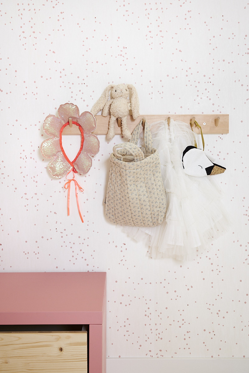 Dotty Pink Wallpaper 