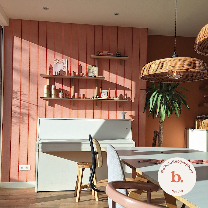 Behang Chevron sienna en Wandplank Selma - Nelleke