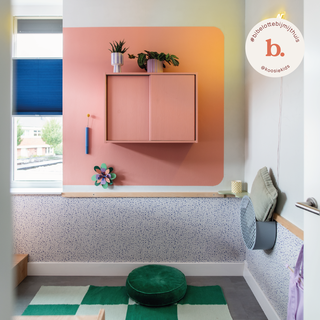 Behang Terrazzo kobalt en Muurverf Framboos - @koosiekids